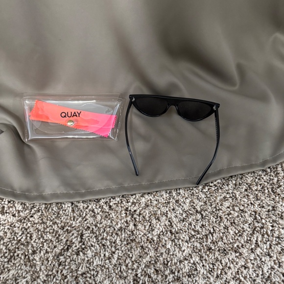 Quay sunglasses main image 4